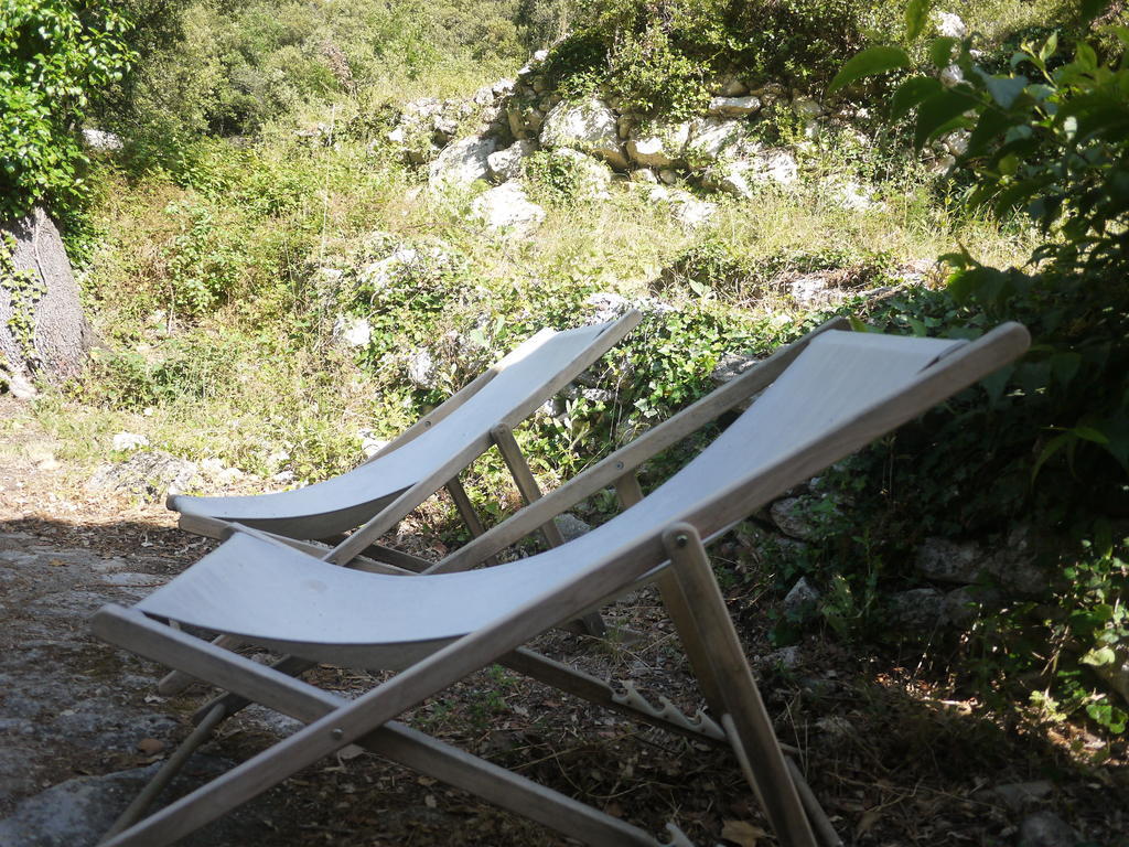 Auberge Des Seguins Buoux Номер фото