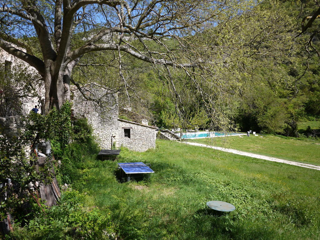 Auberge Des Seguins Buoux Экстерьер фото